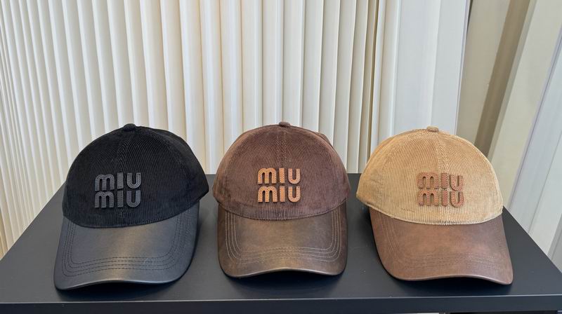 Miumiu cap dx131
